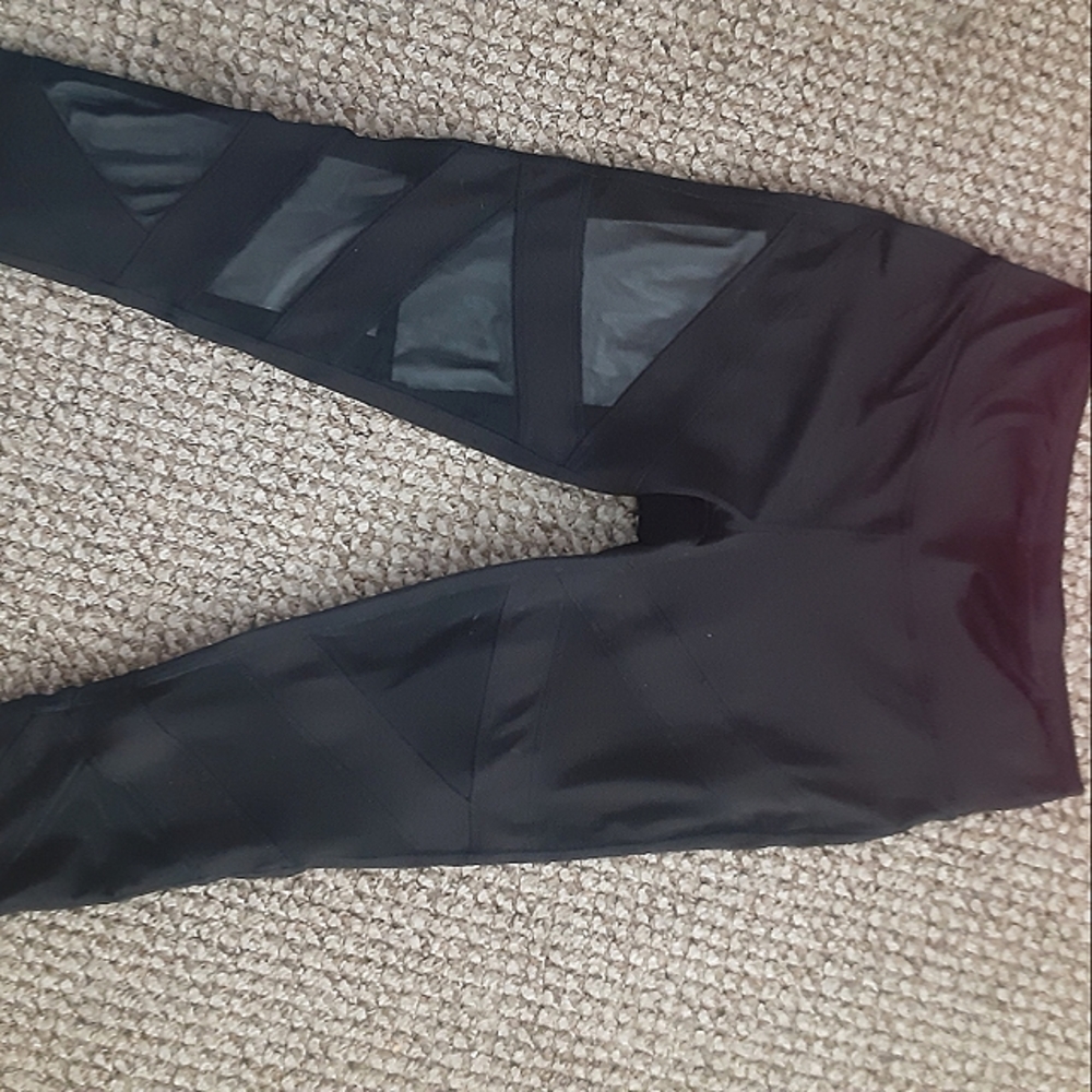 Black Capri leggings with mesh